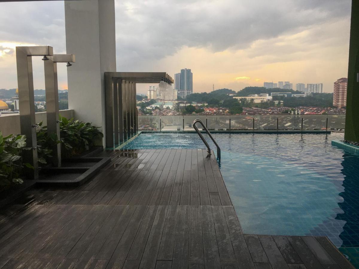 Zayah Homestudio Near Bukit Jalil / Mines Seri Kembangan Exterior foto